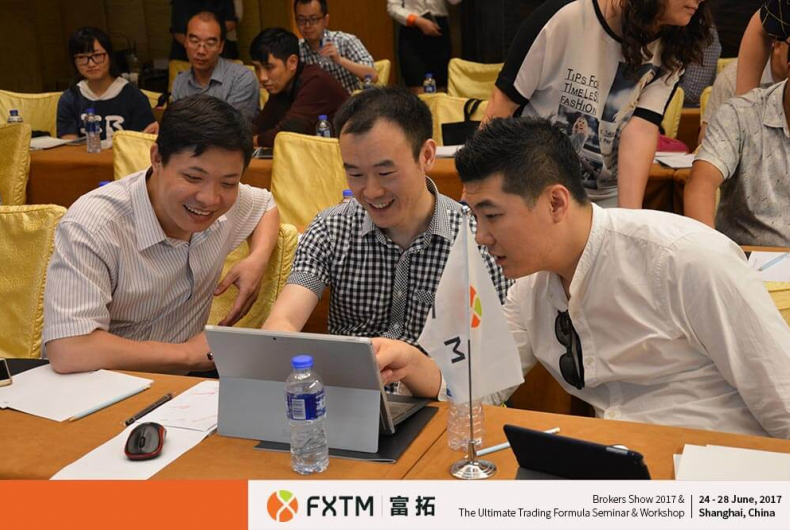 FXTM富拓在2017上海高端外汇展&研讨会中大放异彩24.png