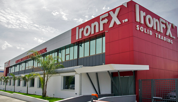 IronFX UK（铁汇）2021年数据报告：收入增幅超过100%